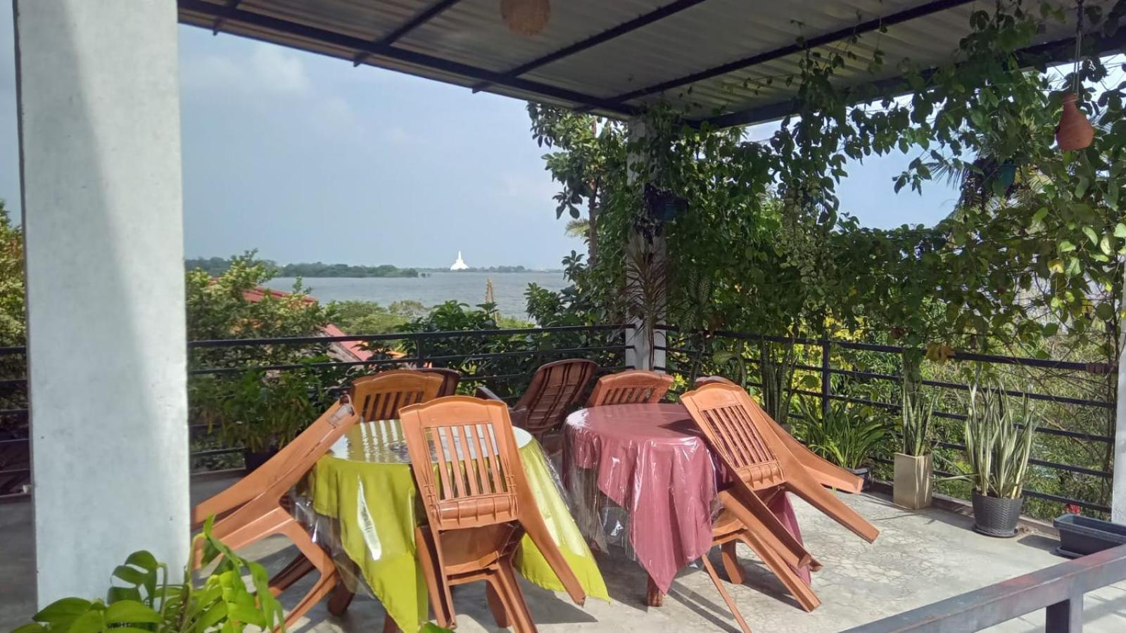 Lake Edge Resort Анурадхапура Экстерьер фото